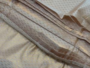 Premium Golden Brocade 100% Polyester Woven <b>Fabric</b> Elegant Patterns Anti-static Anti-odor OEM Wholesale for Girls Garment - Product Image 3