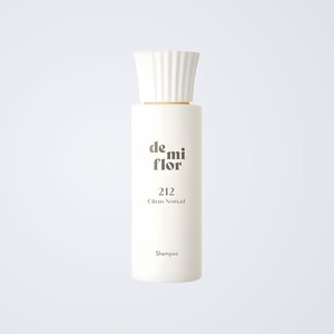 Shampoo parfumé CELLBYCELL Demiflo 212 Citrus Nomad Travel Shampoo 50g Fabriqué en Corée, shampooing pour salon de beauté - Product Image 2