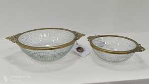 Tazón Combinado de Metal y Vidrio con Borde y Base de Latón Dorado, Forma Redonda - Product Image 6
