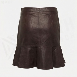 Jupe mini en cuir taille haute pour femme, asymétrique, à volants, boutonnée sur le devant, couleur unie, style brillant, toutes saisons - Product Image 2
