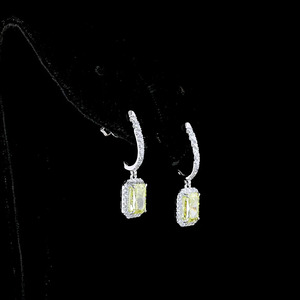 Pendientes de Oro con Diamantes Cultivados en Laboratorio, Corte Radiante, Certificados por IGI, Color Amarillo Intenso, 10K, 14K, 18K, Clásicos, de Lujo, para Boda o Compromiso - Product Image 2