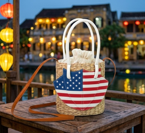 Bolso de paja natural tejido a mano con asa transparente y diseño de bandera, bolso de hombro cruzado de verano para mujer de Vietnam - Product Image 6