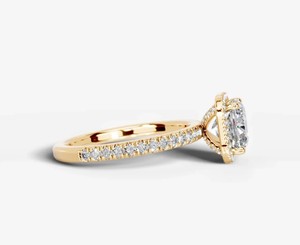 Anillo de Moissanita Corte Cojín, Plata de Ley 925, Chapado en Oro, Engaste de Garras, Lujoso y Elegante, Solitario, para Compromiso o Aniversario - Product Image 2