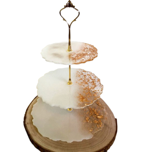 Soporte para pasteles de resina epoxi de 3 niveles hecho a mano, elegante, con apariencia de mármol blanco y azul real, para exhibir postres en bodas y fiestas de cumpleaños. - Product Image 4