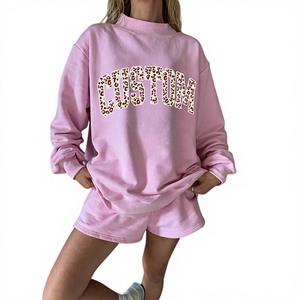 Conjunto de Sudadera y Pantalones Cortos con Estampado de Leopardo Rosa para Mujer, Estilo Casual, Cuello Redondo, 2 Piezas - Product Image 1