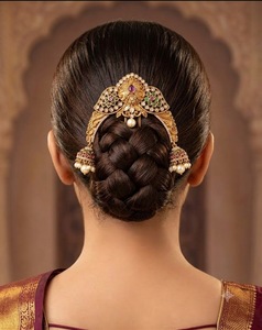 Wholesale Bridal Hairpin <b>Indian</b> Traditional Temple Bun Brooch AD Stone Jhumka Pearl Tassel Wedding <b>Hair</b> <b>Accessory</b> Women Supplier - Product Image 5