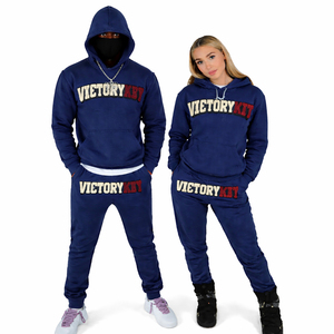 Conjunto Deportivo de Felpa con Bordado Chenille, Sudadera con Capucha y Pantalones Deportivos con Logotipo Personalizado, Ropa Deportiva Unisex de Primera Calidad - Product Image 3