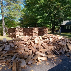 Approvisionnement en gros de bois de chauffage séché au four pour les acheteurs et distributeurs commerciaux ayant besoin d'un stock constant pour la demande saisonnière - Product Image 3