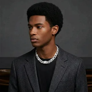 Collar Hip Hop LAX DIORE JEWELS Premium con Cadena de Eslabones Geométricos Infinitos de 12 mm, Microincrustaciones de Diamantes Missanite, Chapado en Oro de 14k/18k - Product Image 1