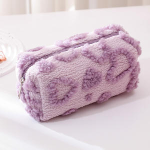 Estuche de Lápices de Felpa con Forma de Corazón de Gran Capacidad, Bolsa de Cosméticos Portátil de Viaje - Product Image 2