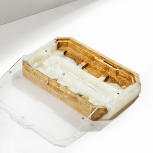 Portaplumas de resina epoxi con diseño de teclas de teclado, Portaplumas de resina con diseño de madera, Decoración artística de resina y madera, Regalo de aniversario, Portaplumas de resina verde, Regalo hecho a mano - Product Image 3