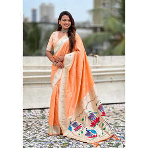 ชุดราตรีผ้าไหมพายทานีสีพีชพาสเทลลายดอกบัวและนกยูง ปักด้วยด้ายซารี - Product Image 1