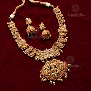 Nagas Short Necklace Fashion Jewelry Set - Product Image 1