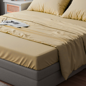 Distributeur mondial vendant un ensemble de draps en polyester de haute qualité, écologiques, densité du tissu 130 GSM, 4 pièces, pour hôtel et usage domestique - Product Image 1