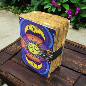 Diario de Cuero Hecho a Mano con Diseño de Sol y Luna, Grimoire Rústico Clásico, Libro de Hechizos Vintage con Motivos Animales, Cuaderno Grueso - Product Image 2