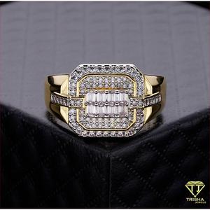 Anillo Geométrico de Lujo para Hombre en Plata 925 con Diamante Cultivado en Laboratorio y Aspecto de Piedra Brillante para Compradores de Joyería al Por Mayor - Product Image 3
