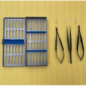 Porte-aiguilles, ciseaux et pinces Castroviejo 3TC noirs 18 cm – Kit d'instruments de microchirurgie dentaire Tegra CE - Product Image 4
