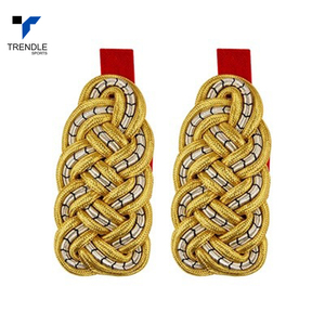 Épaulettes de premier choix, décorations d'épaule tressées or et argent sur base rouge, design personnalisé - Product Image 6