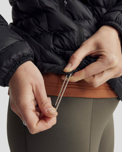 Wholesale <b>Women</b>’s <b>Puffer</b> <b>Jacket</b> Custom Casual Outdoor Wear Windproof Zipper Closure Side Pockets <b>Women's</b> Premium Coat For Winter - Product Image 4