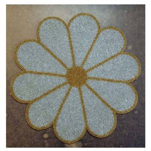 Nouvel arrivage de tapis de table en verre perlé à motif floral tapis de table perlé pour dîner et table basse - Product Image 4