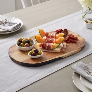 Tabla de Cortar Minimalista de Madera de Olivo, Ovalada, Rústica, con Borde Natural, para Cocina - Product Image 4