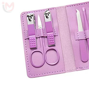 Ensemble de soins de manucure et pédicure de luxe 7-en-1, coupe-ongles, lime à ongles, ciseaux en acier au carbone avec étui en PU - Product Image 3