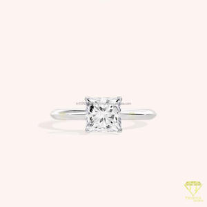 Anillo de Compromiso Solitario con Diamante Moissanite Corte Princesa, Anillo de Promesa Minimalista de Cuatro Puntas, Anillo de Boda de Oro Blanco para Mujer - Product Image 4