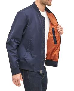 Chaquetas Varsity de Primera Calidad al por Mayor, Cómodas, con Mangas de Satén, Diseño Único, Capucha, Cuello Alto, Tejido Ligero, Abrigo de Invierno - Product Image 2