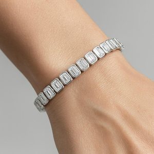 Pulsera de Moissanita con Corte Esmeralda y Diamantes, Diseño Único con Engaste Tipo Tennis, Unisex, Plata de Ley 925, Joyería Fina, Regalo para Pareja - Product Image 1