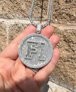 Colgante VVS1 de Moissanita Personalizado con Incrustaciones de Plata 925, Colgante Grueso Personalizado con Nombre en Círculo, Joyería HipHop para Regalo - Product Image 5