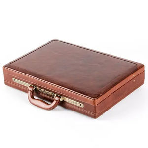 Estuche de Alta Calidad para Mandil Masónico de Maestro Masón, con Tabla de Madera Dura, Cuero y Bordado Dorado con Patrón Rectangular - Product Image 1