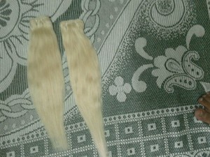 Extensions de cheveux indiens Remy lisses blond 613 à double trame avec pointes à simple trame et bruts - Product Image 2