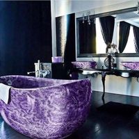Baignoire en malachite pour une immersion luxueuse dans les cristaux apaisants