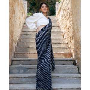 Magnifique sari en mousseline de soie noire Leheriya, design traditionnel, pour fêtes, mariages, vêtements de plage, haute qualité, impression numérique sur soie, séchage rapide - Product Image 6