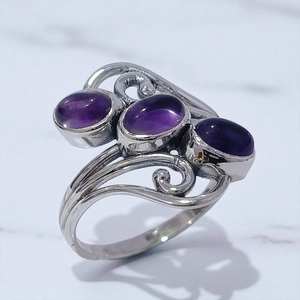 Anillo de Tres Piedras Preciosas Naturales, Turquesa, Amatista y Cuarzo, Anillos Finos Hechos a Mano, Precio al por Mayor - Product Image 3