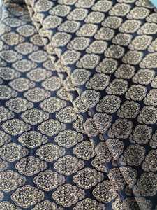 ผ้าลายยกดอกแบบนามธรรมสำหรับชุดพื้นเมืองและชุดประเพณีของผู้หญิง - Product Image 2