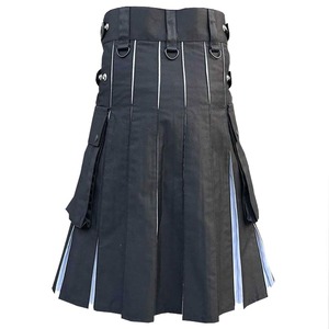 Kilt hybride noir pour femme avec panneaux latéraux et bretelles réglables, coupe classique, en polyester - Product Image 5