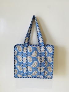 Sac fourre-tout vintage en pur coton grande capacité pour femme, motif floral indien matelassé, idéal pour les courses et les voyages, avec fermeture éclair - Product Image 6