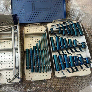 Ensemble de rétracteurs tubulaires orthopédiques en acier inoxydable de qualité supérieure, personnalisable, léger, réutilisable, pour interventions minimiquement invasives de la colonne vertébrale - Product Image 1