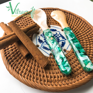 Cuillères de 12cm faites à la main du Vietnam Mélange unique et différent de plastique nacre et mica Durable et écologique - Product Image 5