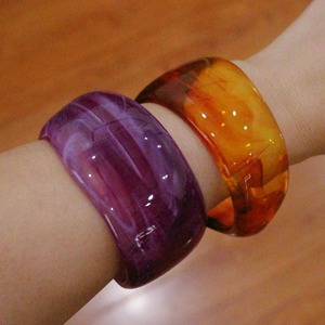 Bracelets en résine style bohème, design bohème, bracelets en résine colorés, prix d'usine en gros, bracelets en résine à usage commercial - Product Image 5