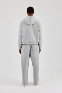 Nouvel Arrivage Survêtement Homme Hiver en Coton Lourd de Haute Qualité, comprenant un Hoodie Boxy Gris Personnalisé et un Pantalon Large Brodé - Product Image 5