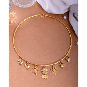 Collar con Colgante Fino Aura de Meera Jaipur en Plata - Product Image 2