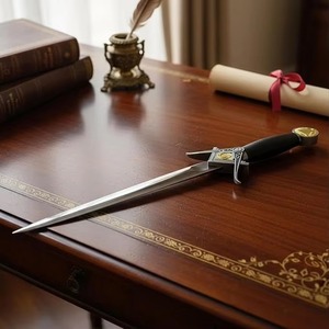 มีดสแตนเลสพร้อมด้ามหนังและปลอกมีดฝังทองสำหรับตั้งโชว์และสะสม - Product Image 3