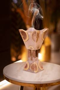 FAIZA CRAFT Elegante Quemador de Incienso de Resina Transparente y Madera de Sándalo y Acacia, Cámara de Humo para Aromaterapia en Interiores del Hogar - Product Image 5