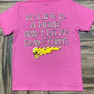 T-shirt rose en jersey à col rond, manches courtes, design décontracté, t-shirts à impression en relief pour hommes - Product Image 2