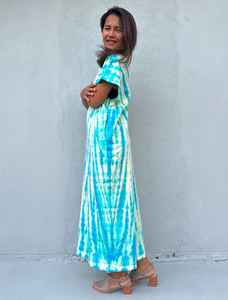 Vestido Kaftan Marroquí Alisa Blanco con Estampado Tie Dye, Ropa de Salón para Mujer, Vestido Camiseta con Cuello en V y Bolsillos - Product Image 5