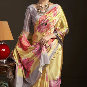 Sari indio estampado con flores, de crepé de seda, listo para usar, con blusa cosida a juego. - Product Image 1