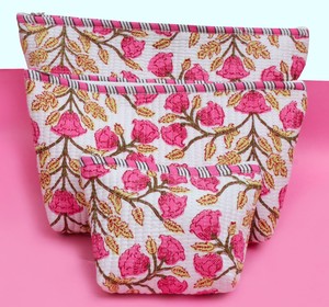 Wholesale Portable Foldable Quilted Cotton Cosmetic Bag Set Floral <b>Makeup</b> Pouch Travel Toiletry Organizer Zipper Bathroom - Product Image 4