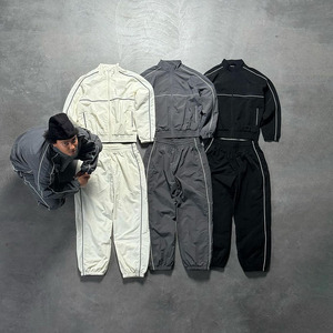 Conjunto Deportivo Unisex OEM, Manga Larga, Cierre de Cremallera, Bolsillos Laterales, Transpirable, Estilo Deportivo, Ropa de Otoño, Color Sólido, Corte Holgado, para Adultos - Product Image 1
